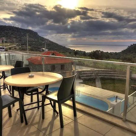 Merada Termal Tatil Koyu 3* Dikili